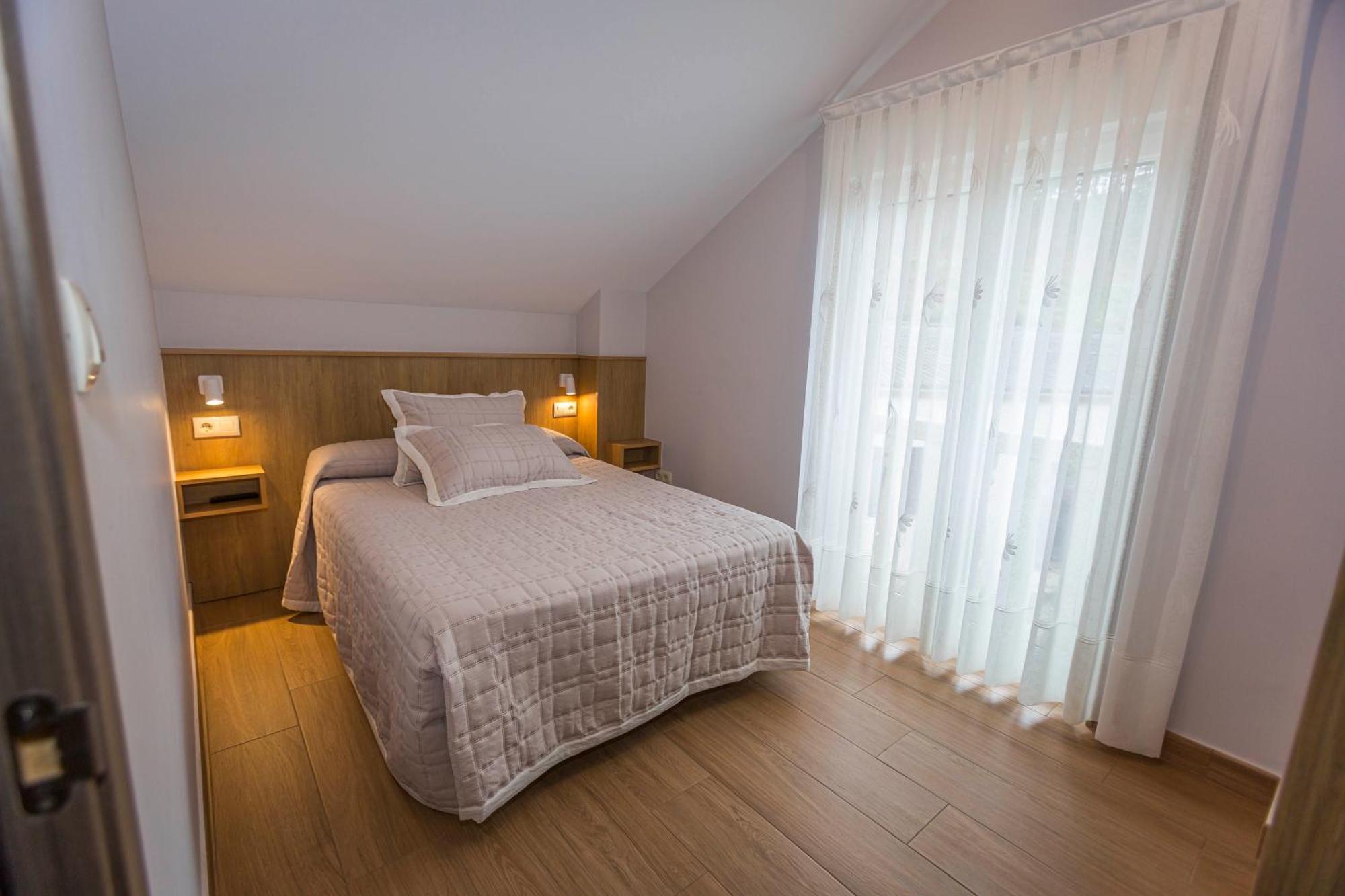 Mirador Do Faro Tourinan Apartment Мушия Екстериор снимка