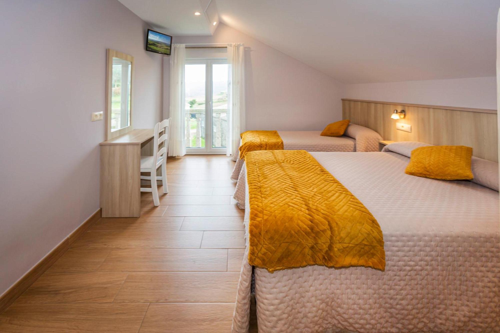 Mirador Do Faro Tourinan Apartment Мушия Екстериор снимка