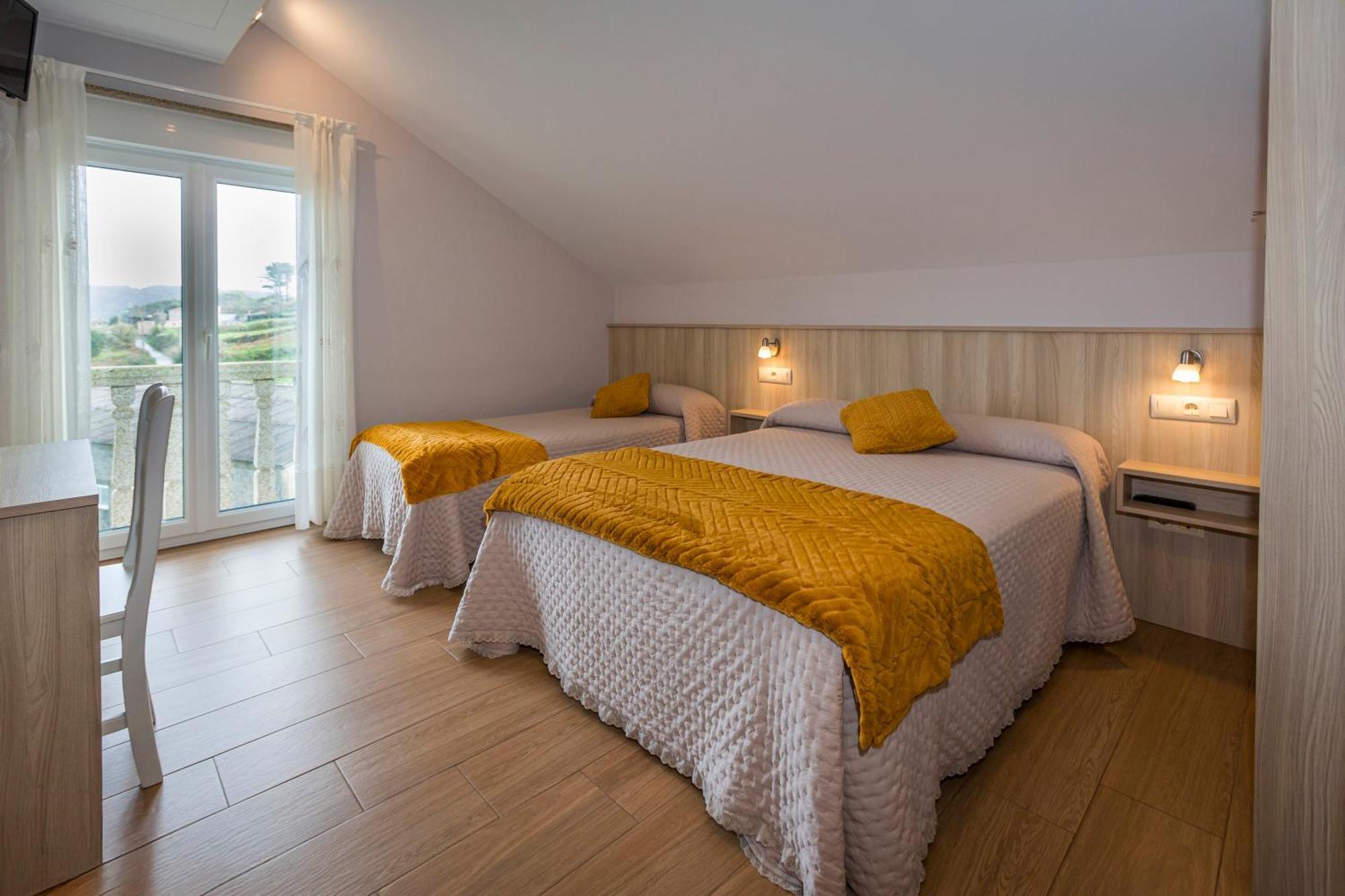 Mirador Do Faro Tourinan Apartment Мушия Екстериор снимка
