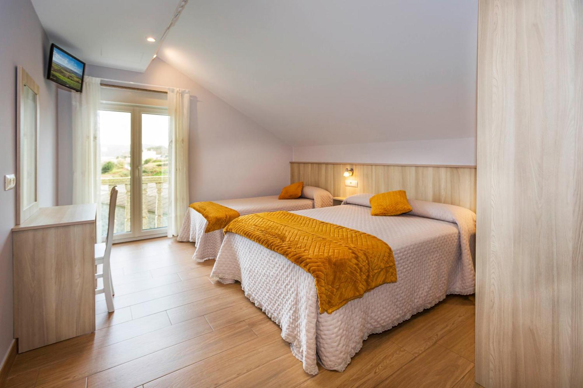 Mirador Do Faro Tourinan Apartment Мушия Екстериор снимка